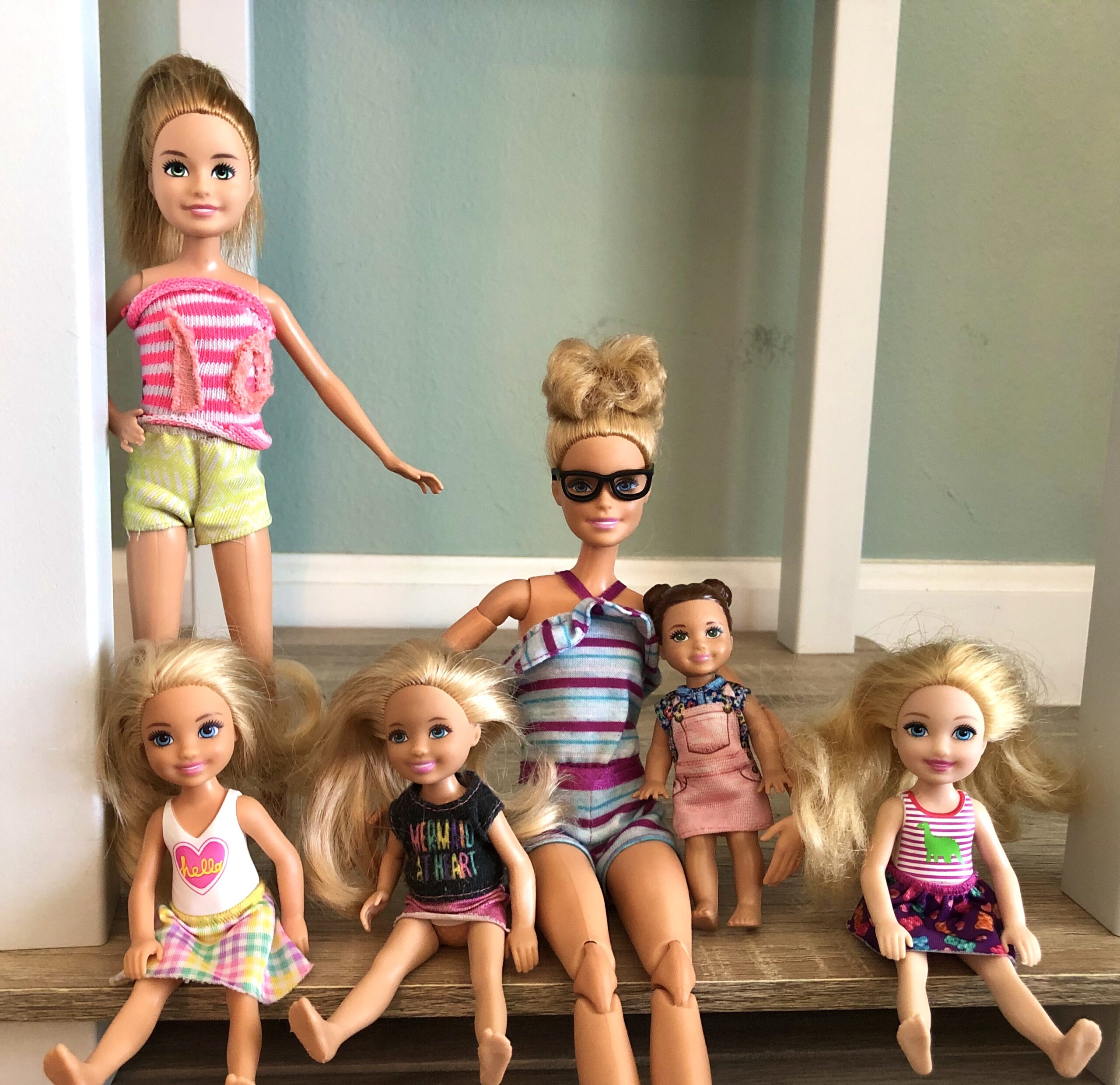 Barbie and outlet family